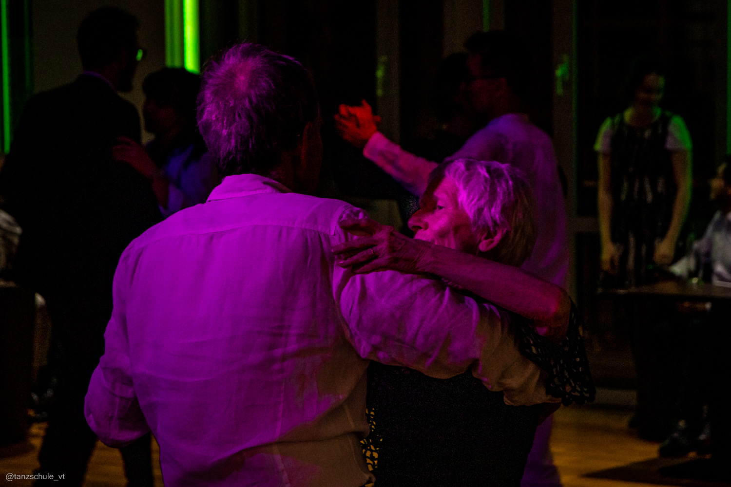 20230318 Black and White Tanzparty 3313